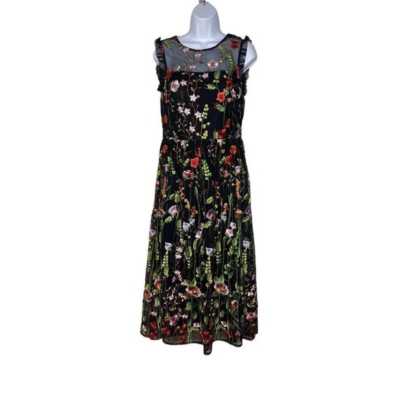 AQUA Woman’s‎ Embroidered Floral Ruffled Dress Size 2 - Picture 2 of 9